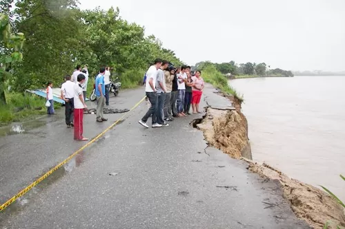 <p>Tramo que fue erosinado por el r&iacute;o Arauca. Foto: Voz del Cinaruco.</p>